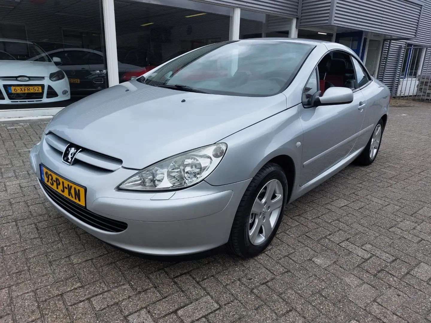 Peugeot 307 CC 2.0 16V Grijs - 1