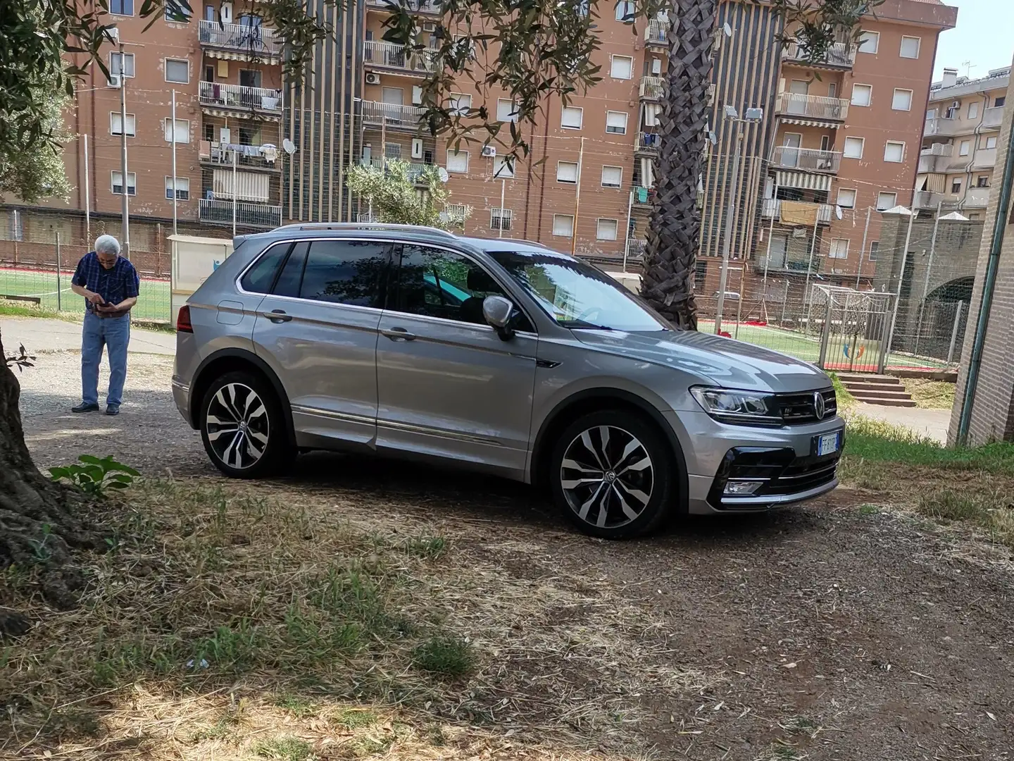 Volkswagen Tiguan Tiguan II 2016 2.0 tdi Executive 4motion 190cv dsg - 1