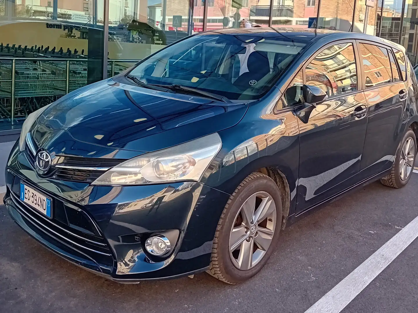 Toyota Verso Verso 2013 2.0d Act 7POSTI Black - 1