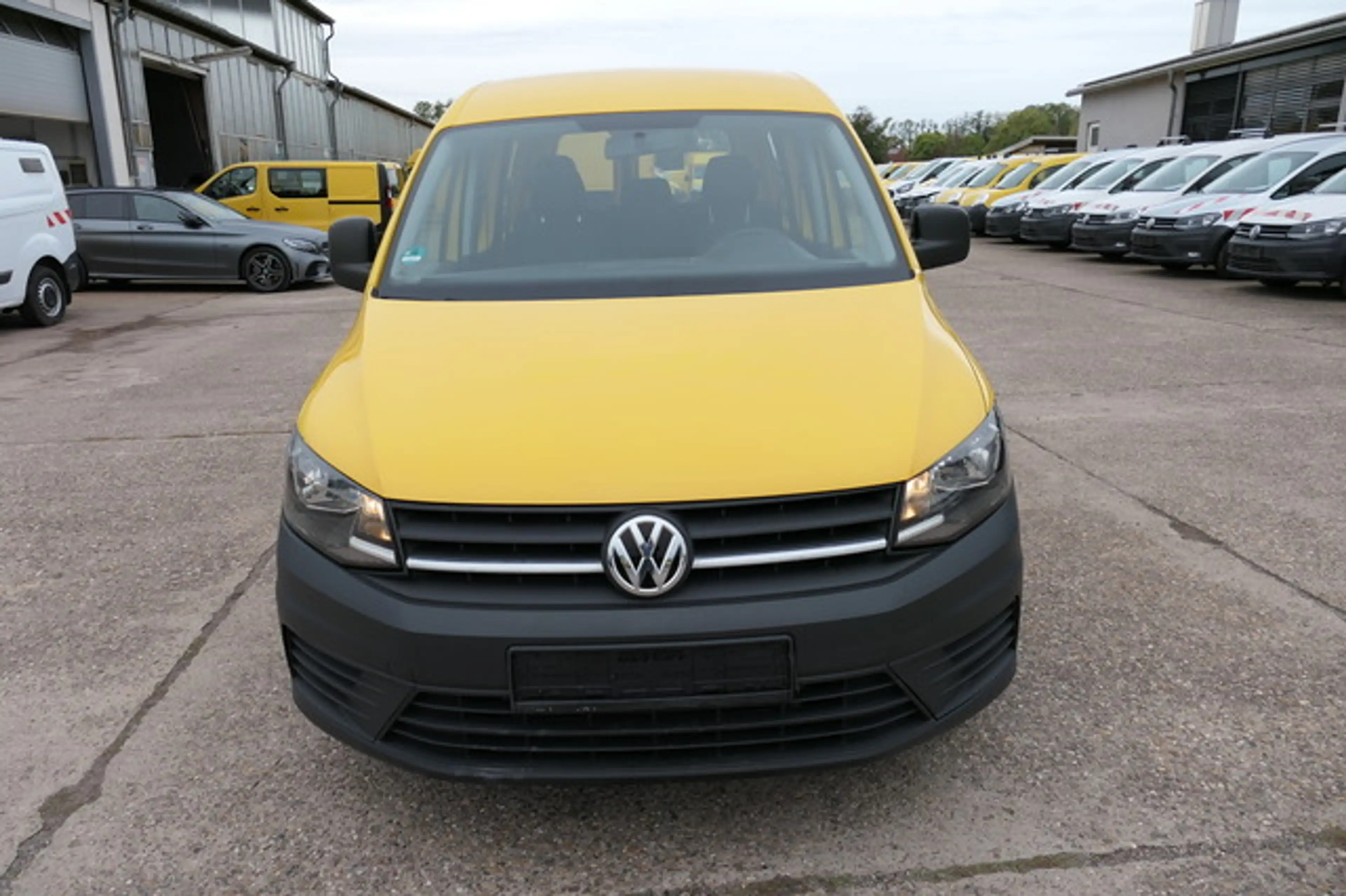 Volkswagen Caddy 2.0 TDI DSG 5-Sitzer Flügeltür Klima Sitz-& Stan — photo 2