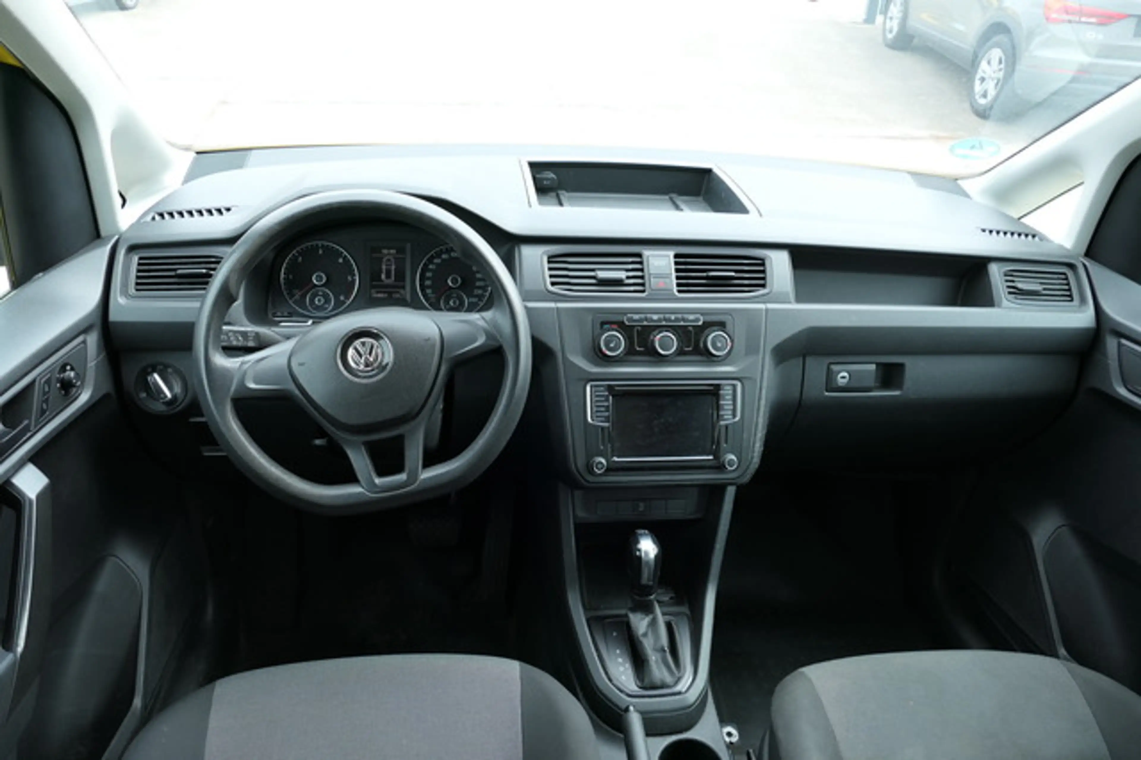 Volkswagen Caddy 2.0 TDI DSG 5-Sitzer Flügeltür Klima Sitz-& Stan — photo 13