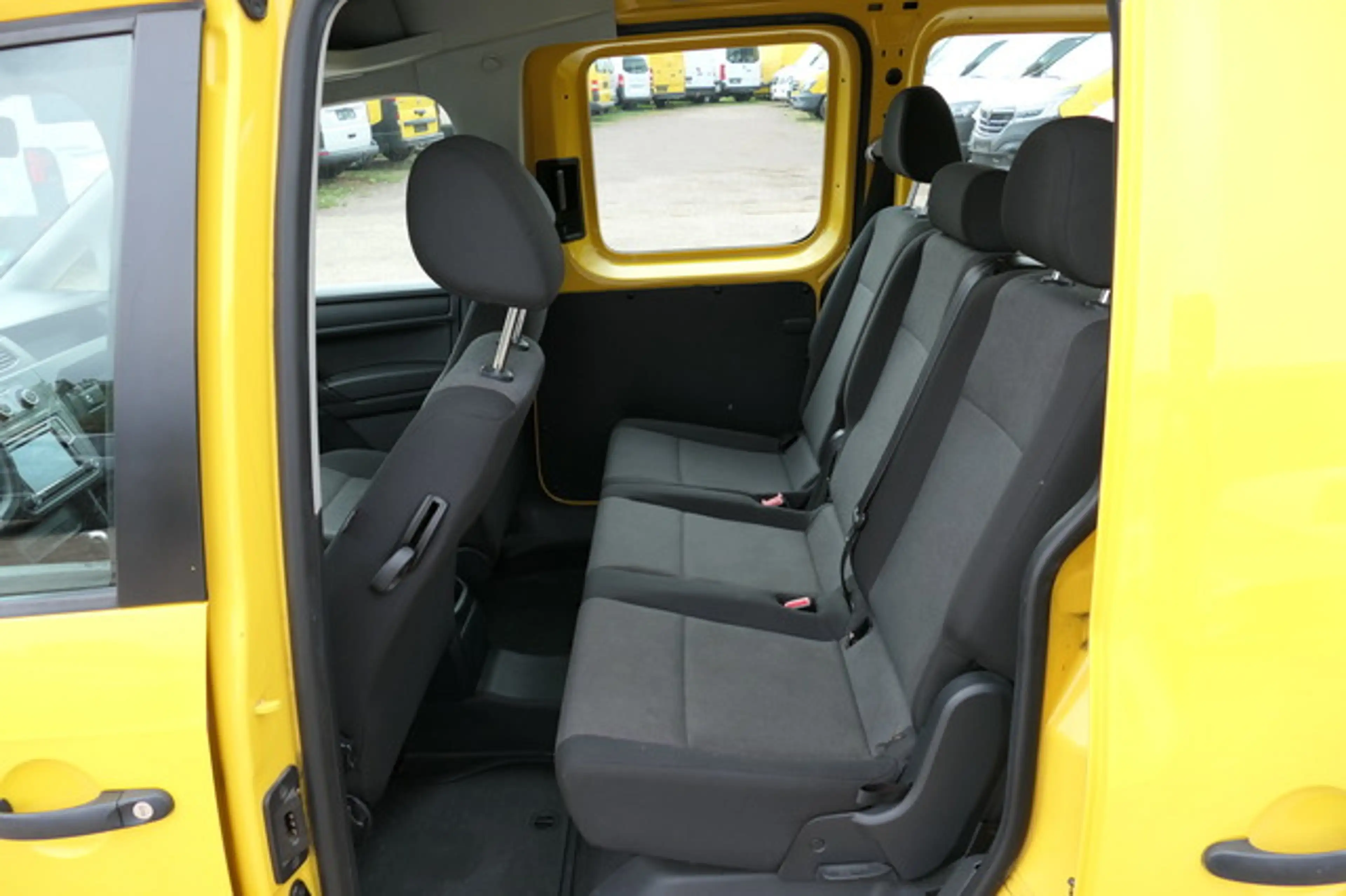 Volkswagen Caddy 2.0 TDI DSG 5-Sitzer Flügeltür Klima Sitz-& Stan — photo 12