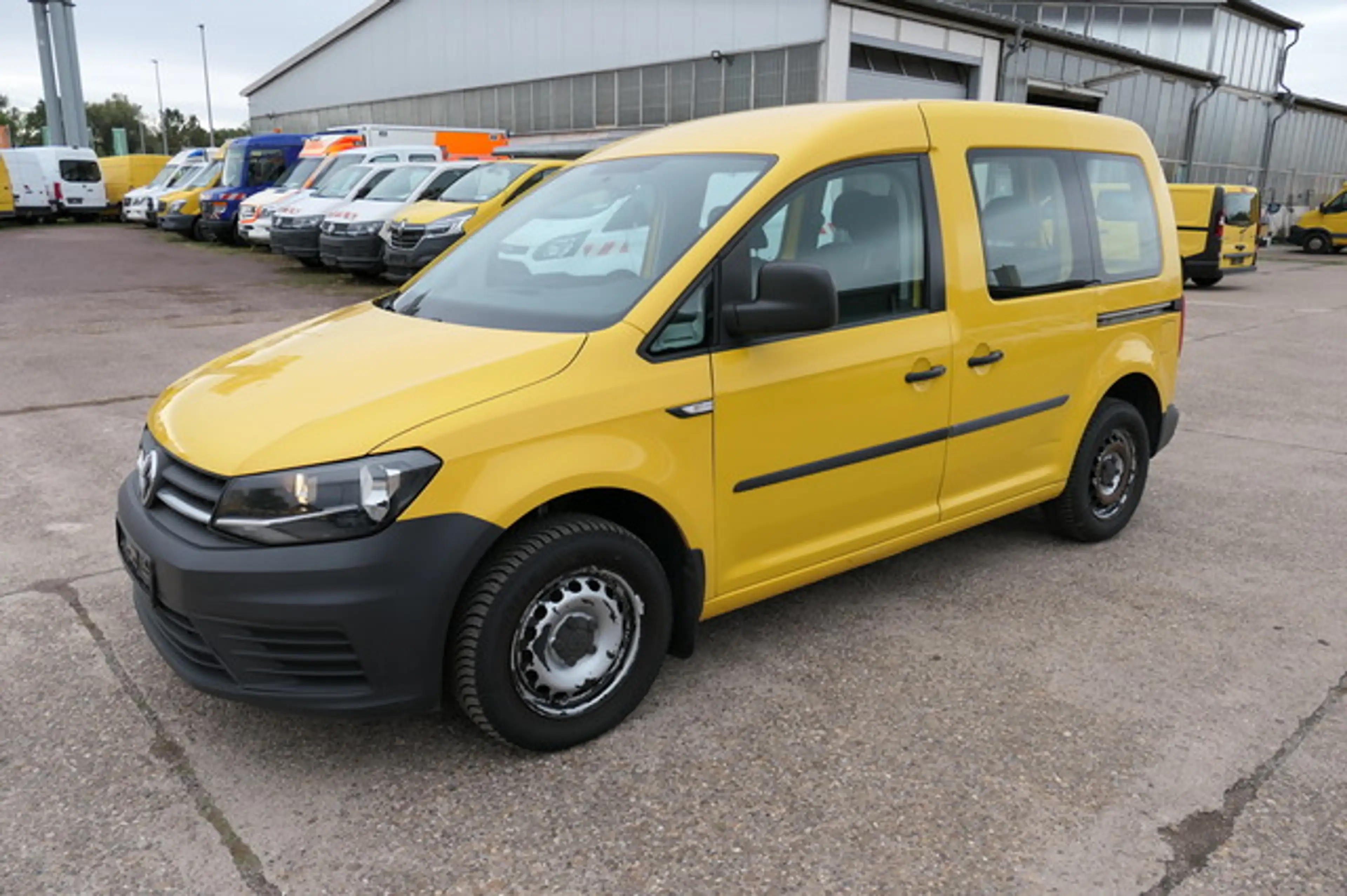Volkswagen Caddy 2.0 TDI DSG 5-Sitzer Flügeltür Klima Sitz-& Stan