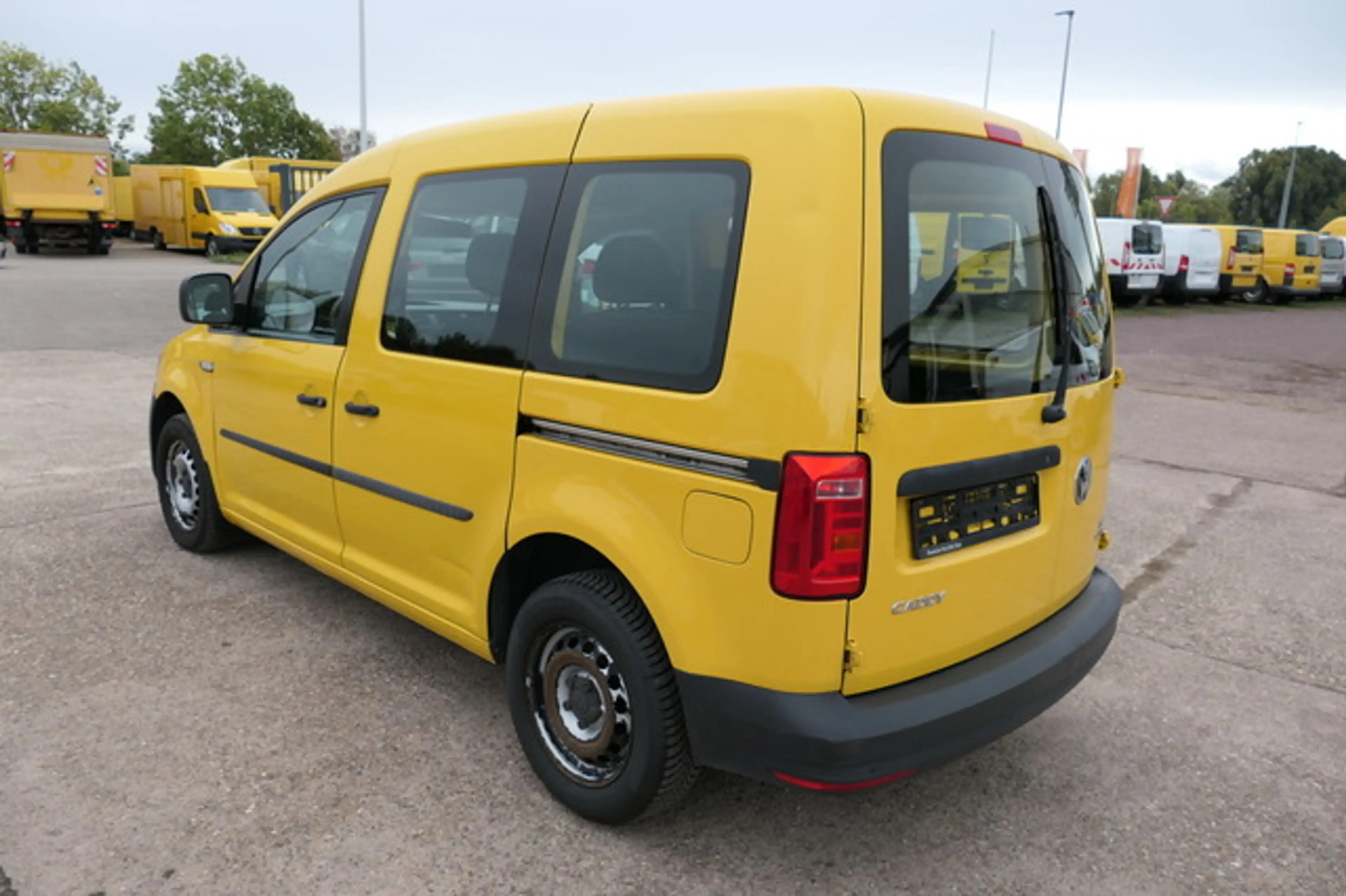 Volkswagen Caddy 2.0 TDI DSG 5-Sitzer Flügeltür Klima Sitz-& Stan — photo 4