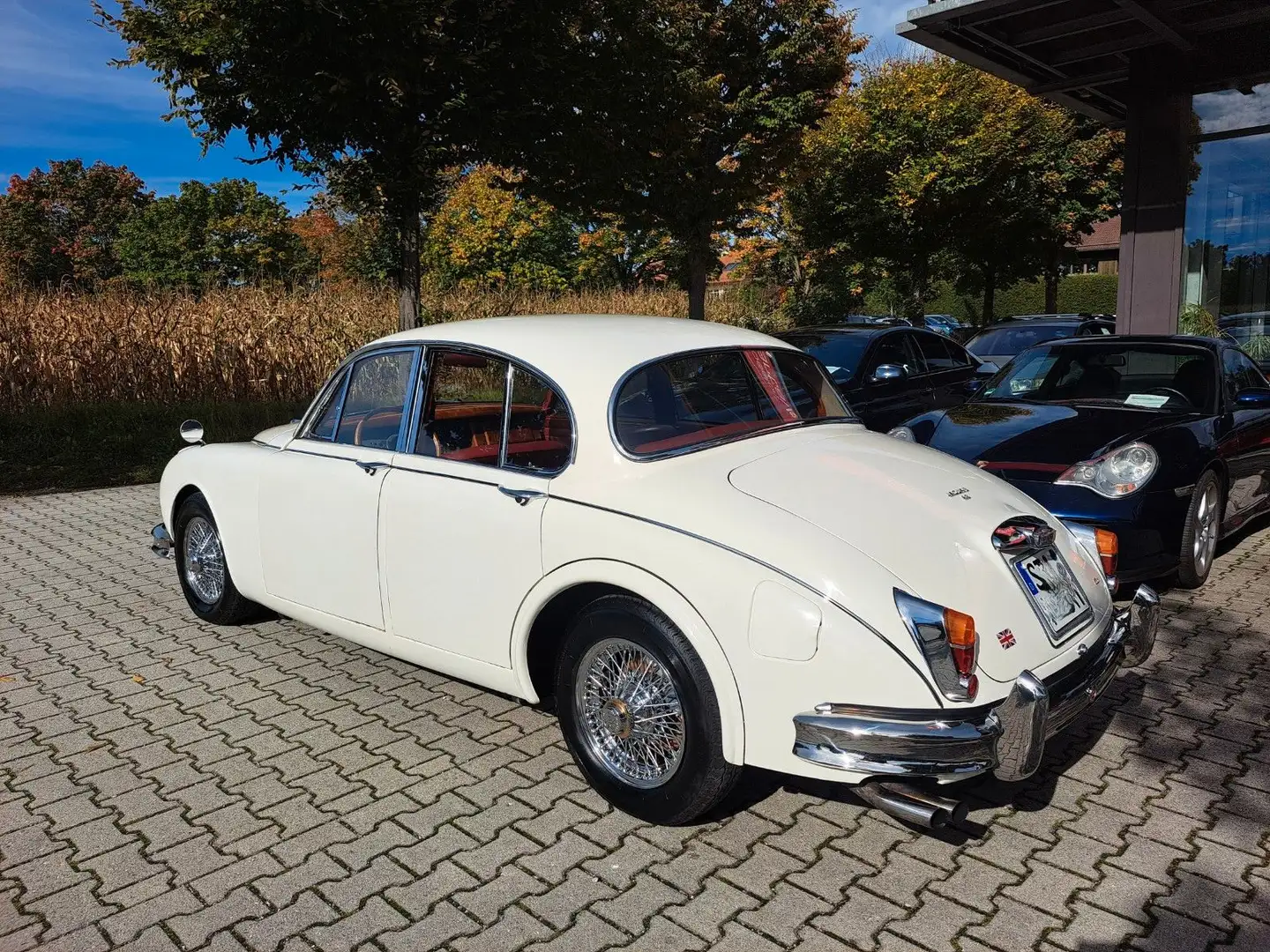 Jaguar MK II Wertgutachten Note 2, 4.2-Liter-Motor Bianco - 2