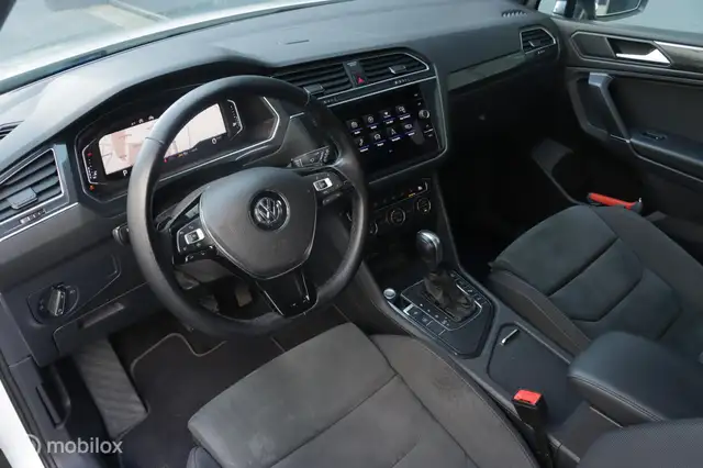Volkswagen Tiguan Allspace view 14