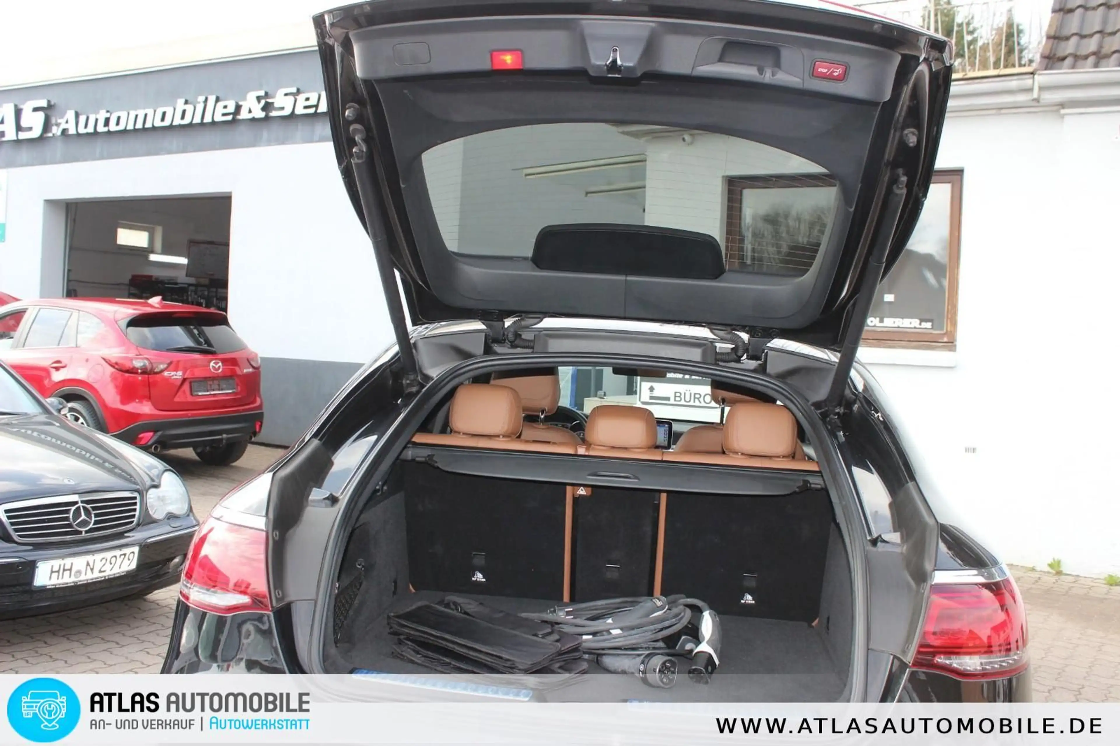 Mercedes-Benz GLC 300 de 4Matic Coupé Autom AMG LINE LEDER=NAV — photo 12