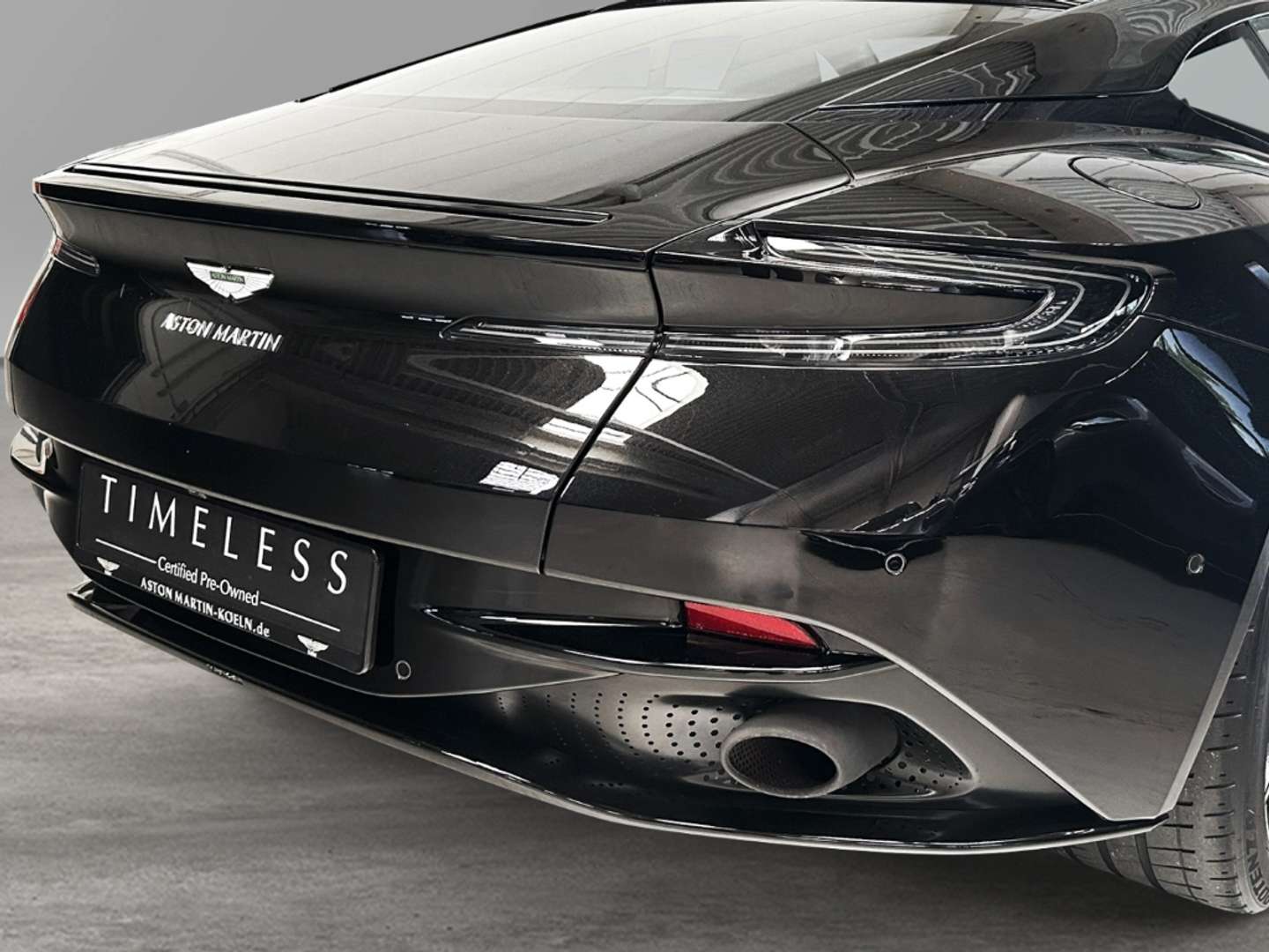 Aston Martin DB11 Coupé V8 Onyx Black -  - Joinsteer - #5