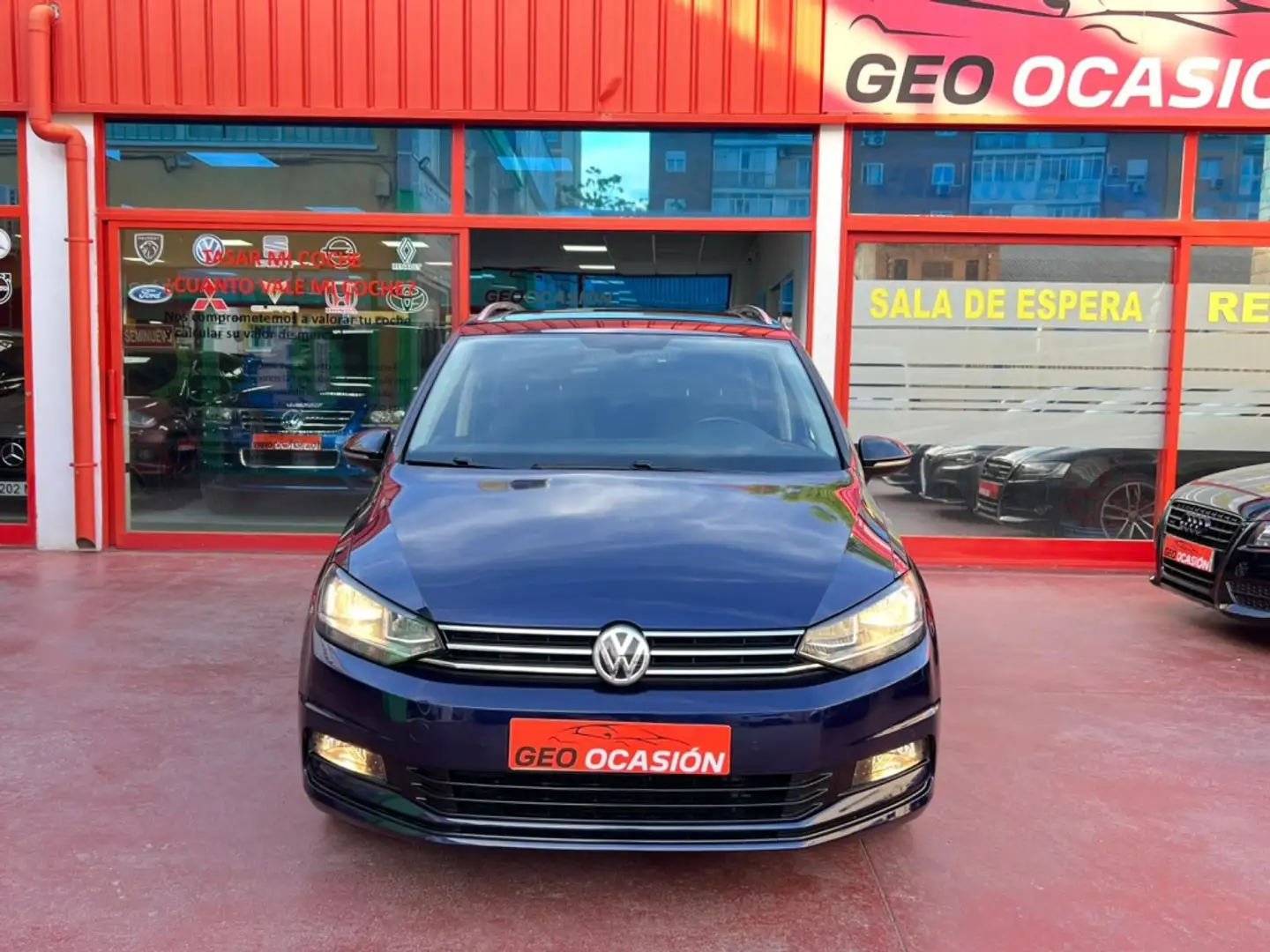 Volkswagen Touran 2.0TDI CR BMT Advance 110kW Azul - 2