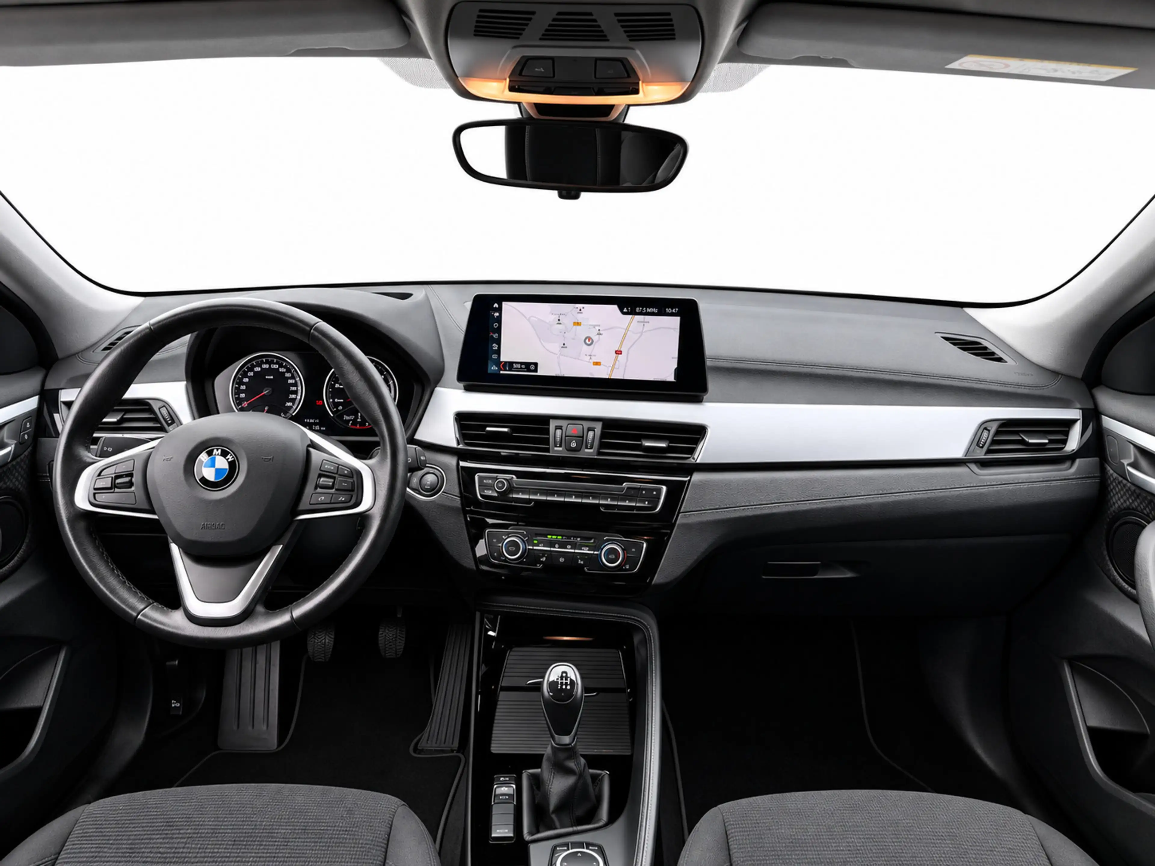 BMW X2 SDrive18i | Trekhaak | Camera | LED | Groot scherm — photo 3