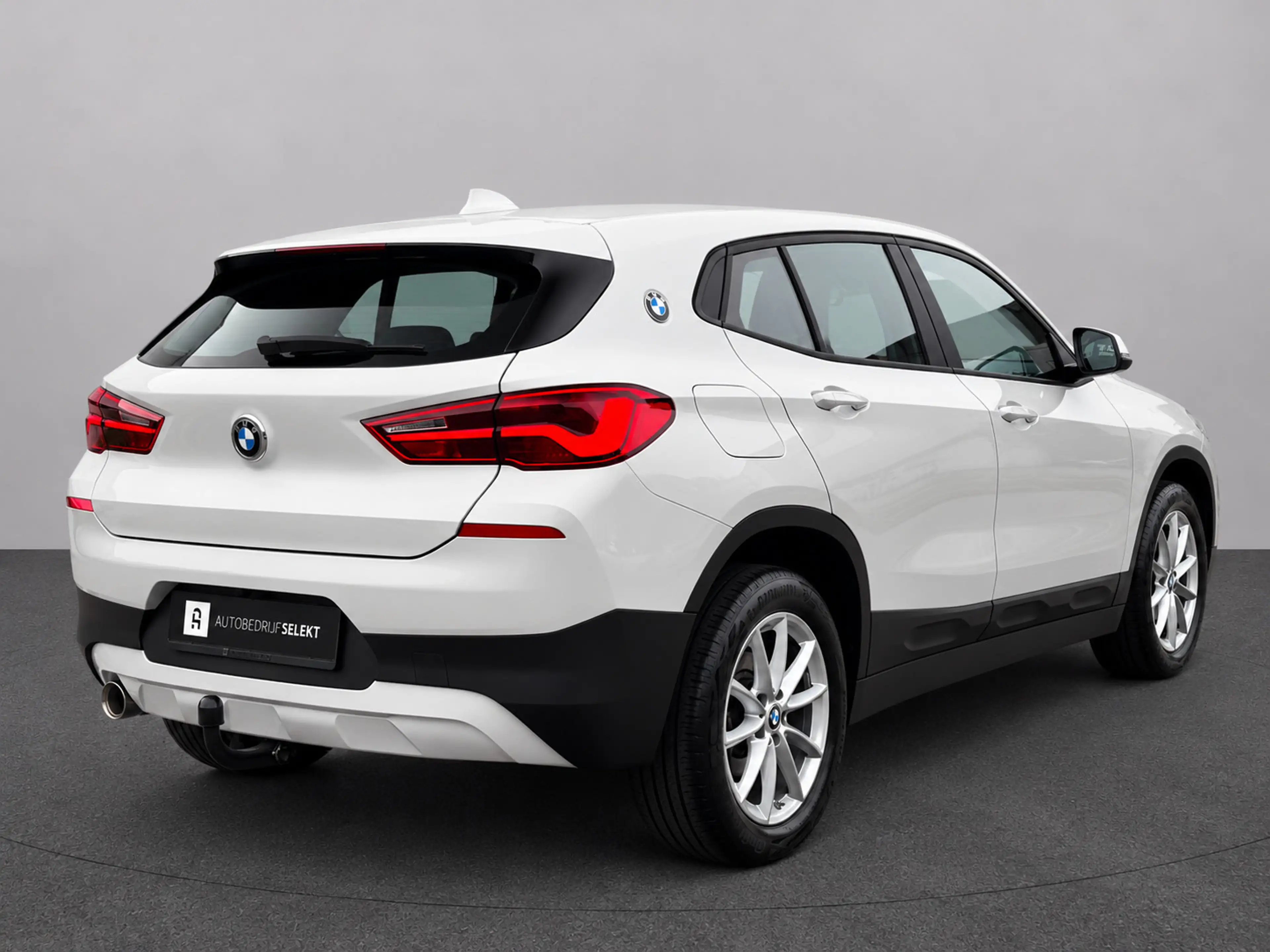 BMW X2 SDrive18i | Trekhaak | Camera | LED | Groot scherm — photo 2