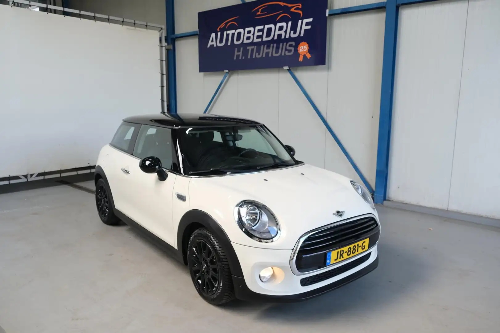 MINI Cooper Mini 1.5 - N.A.P. Airco. Wit - 1