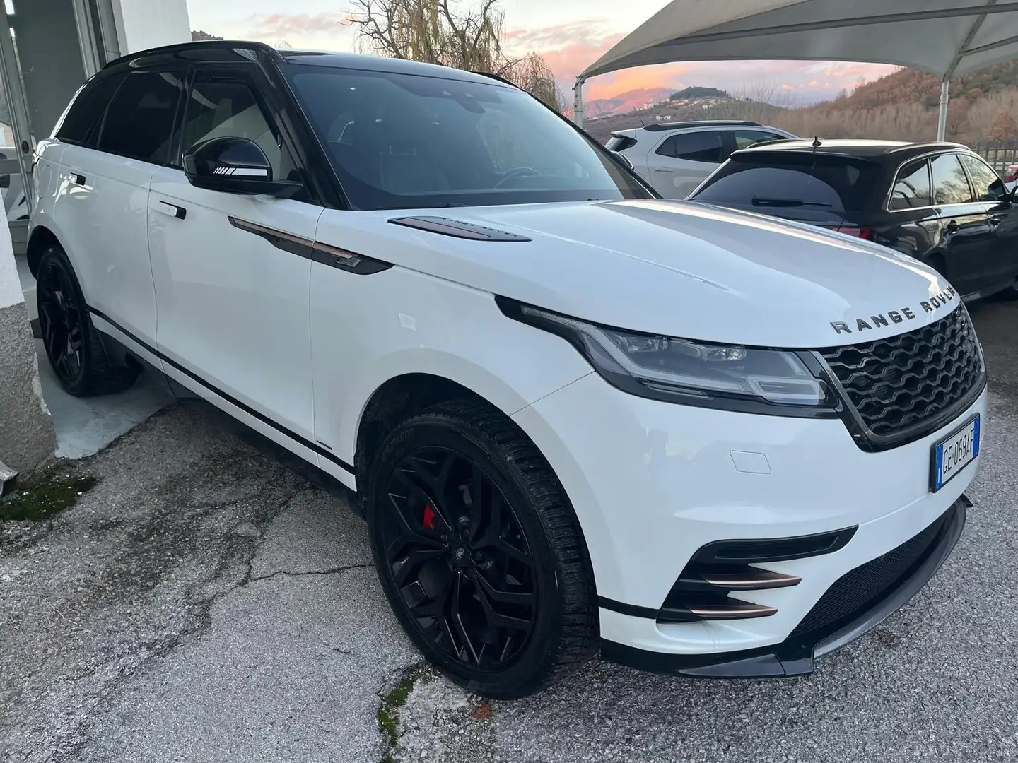 Land Rover Range Rover Velar Range Rover Velar 2.0 i4 R-Dynamic HSE 240cv auto - 1