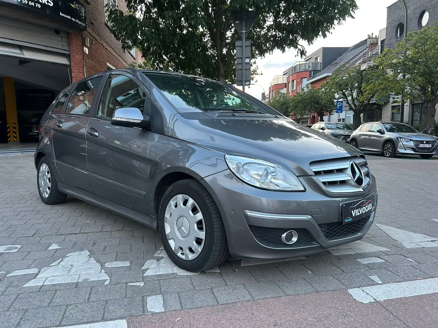 Mercedes-Benz B 180 B 180 CDI Grijs - 2