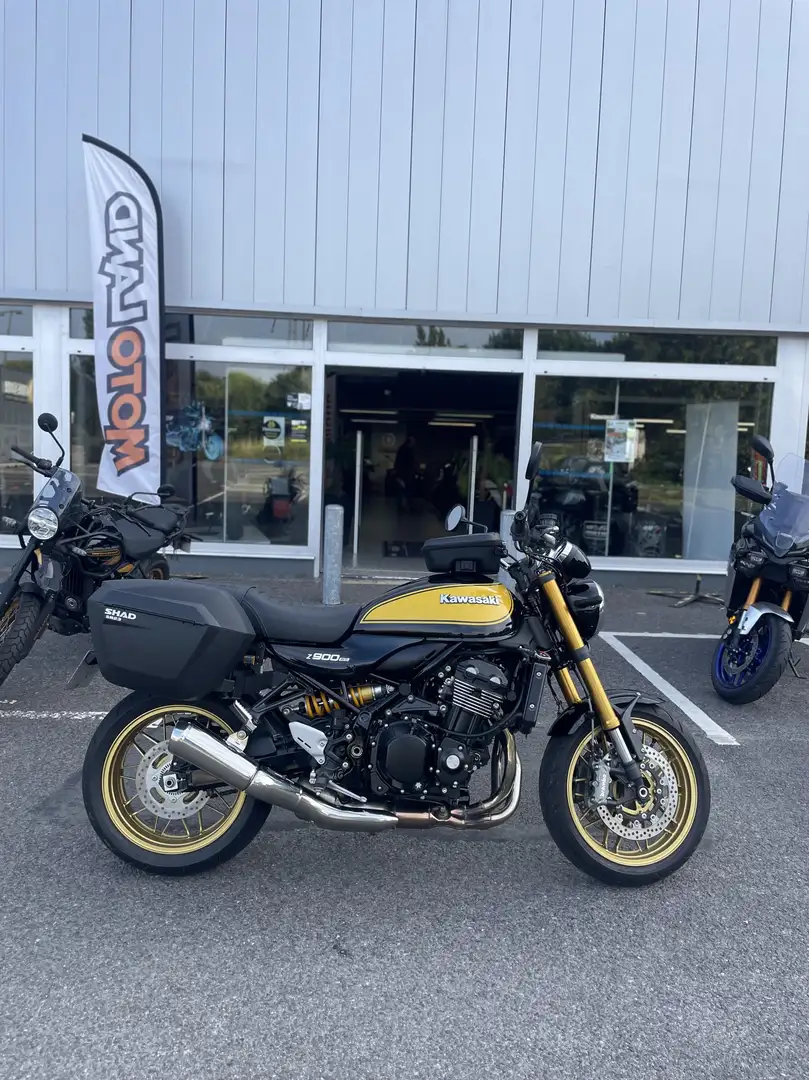 Kawasaki Z900RS Giallo - 1