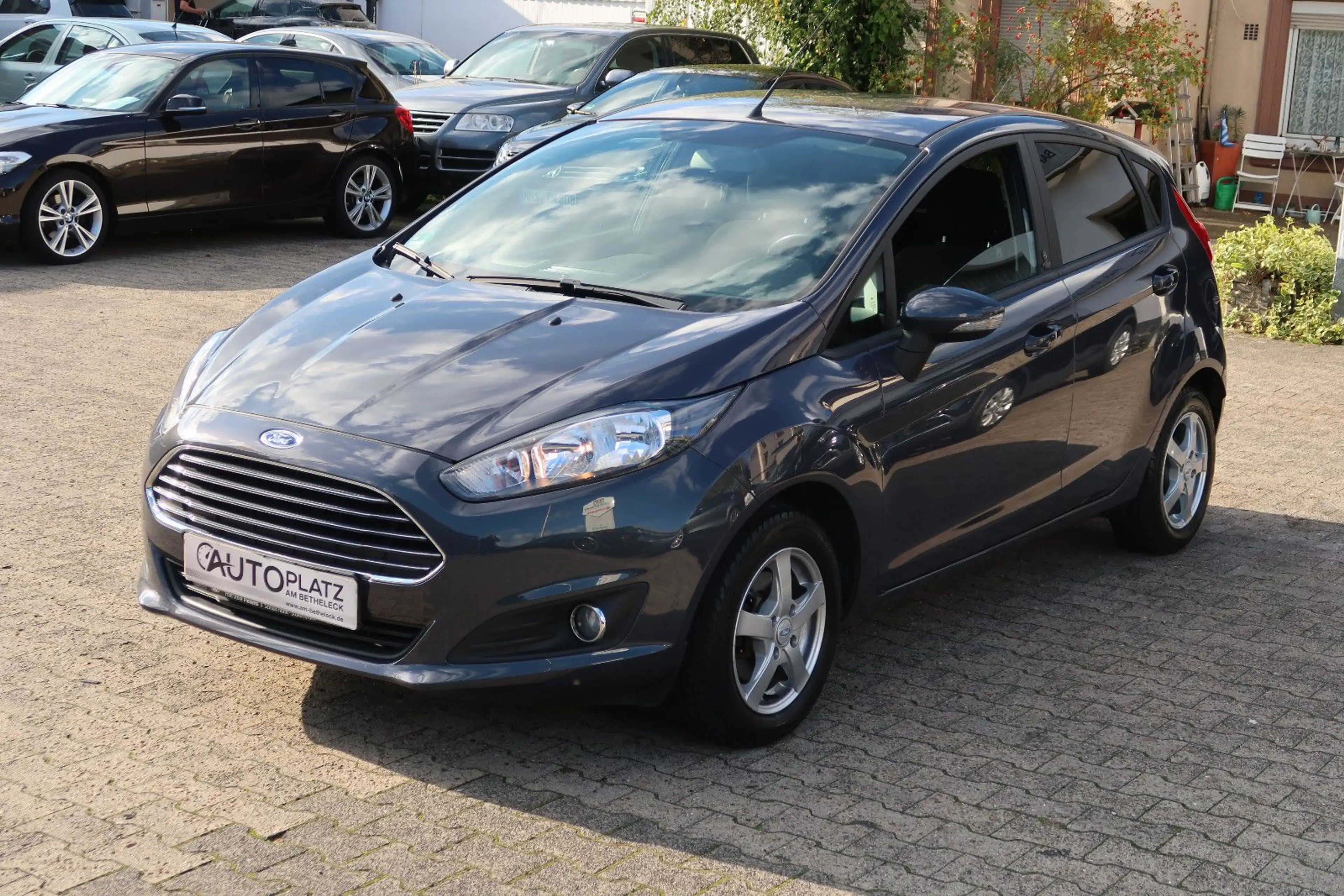 Ford Fiesta 1.2 UEFA *KLIMA *SITZHEIZUNG *SAUBER! — photo 2