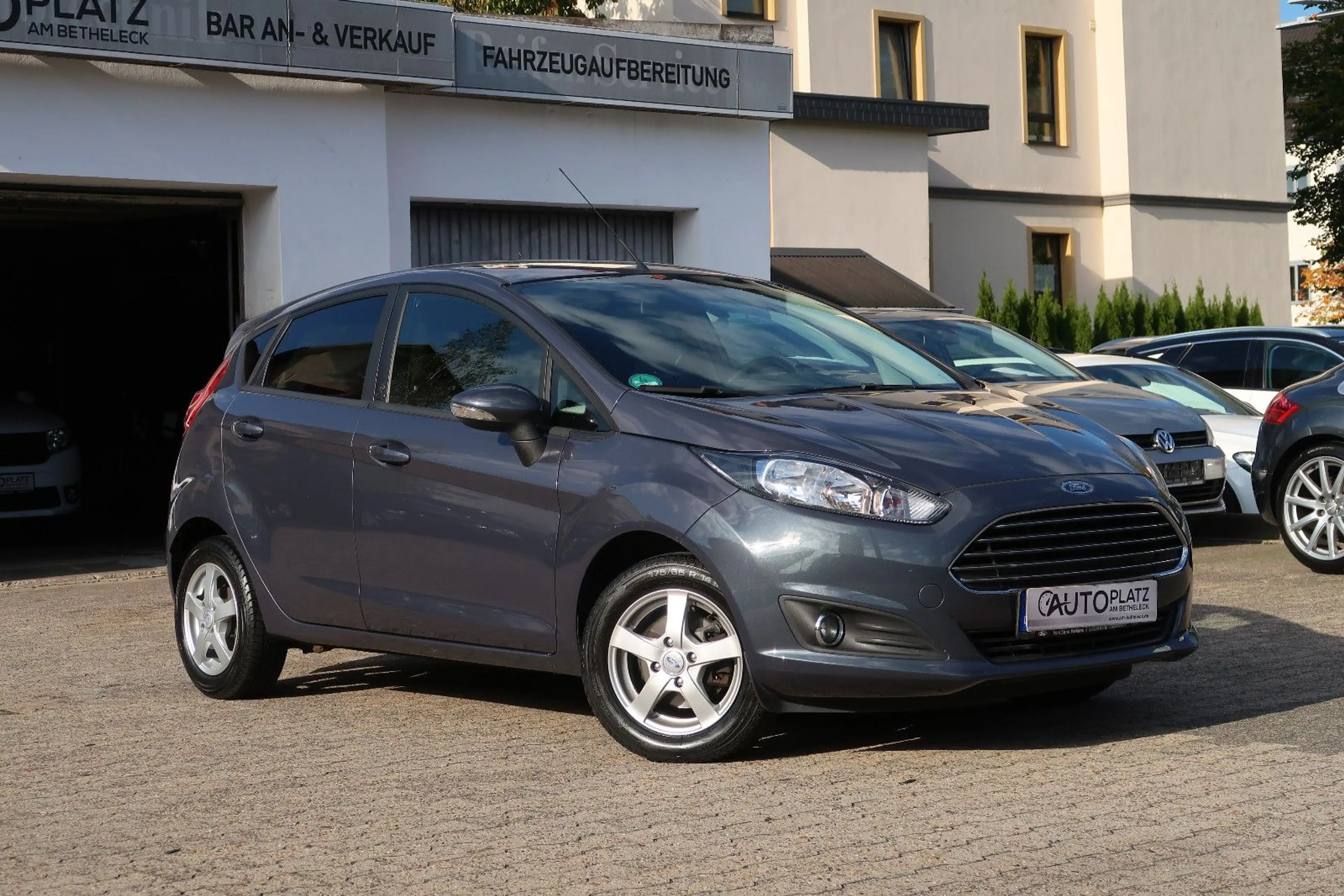Ford Fiesta 1.2 UEFA *KLIMA *SITZHEIZUNG *SAUBER!