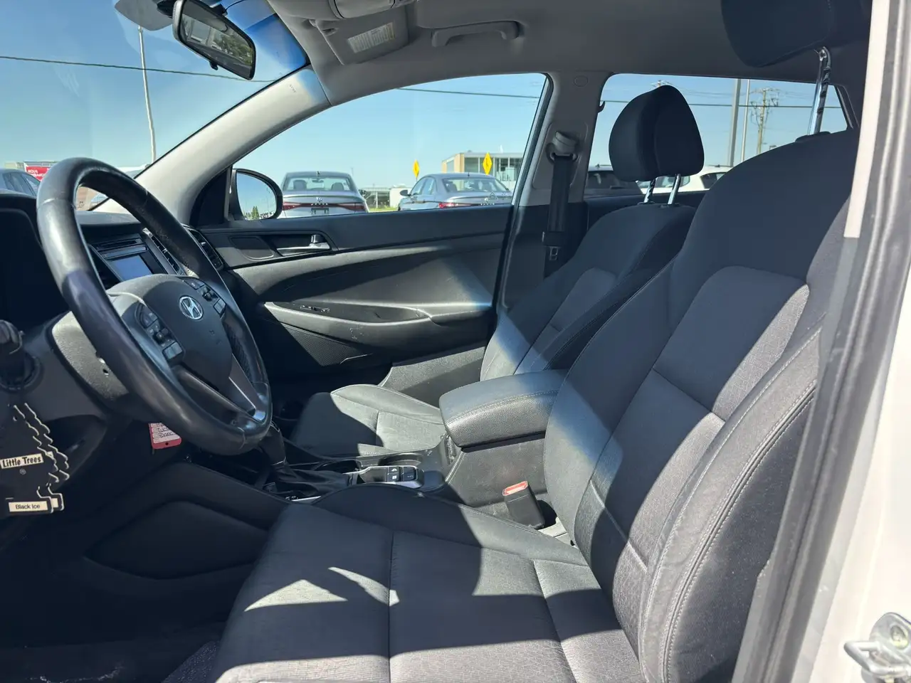 Hyundai TUCSON снимка Hyundai TUCSON