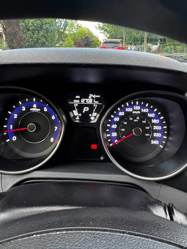 2013 Hyundai ELANTRA