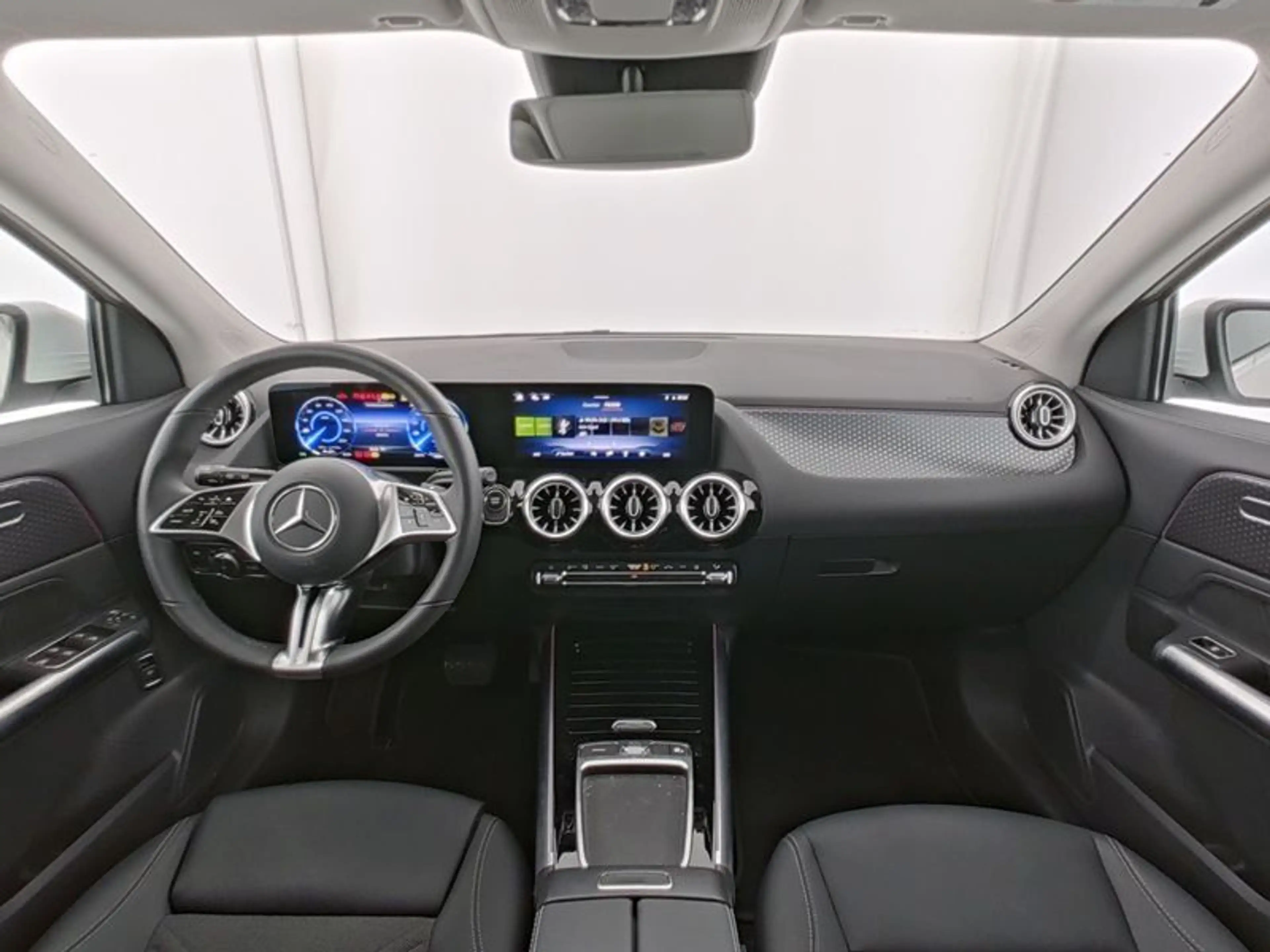 Mercedes-Benz EQA 250+ PROGR-ADVA DISTRONIC KAMERA WINTER WDGS — photo 9
