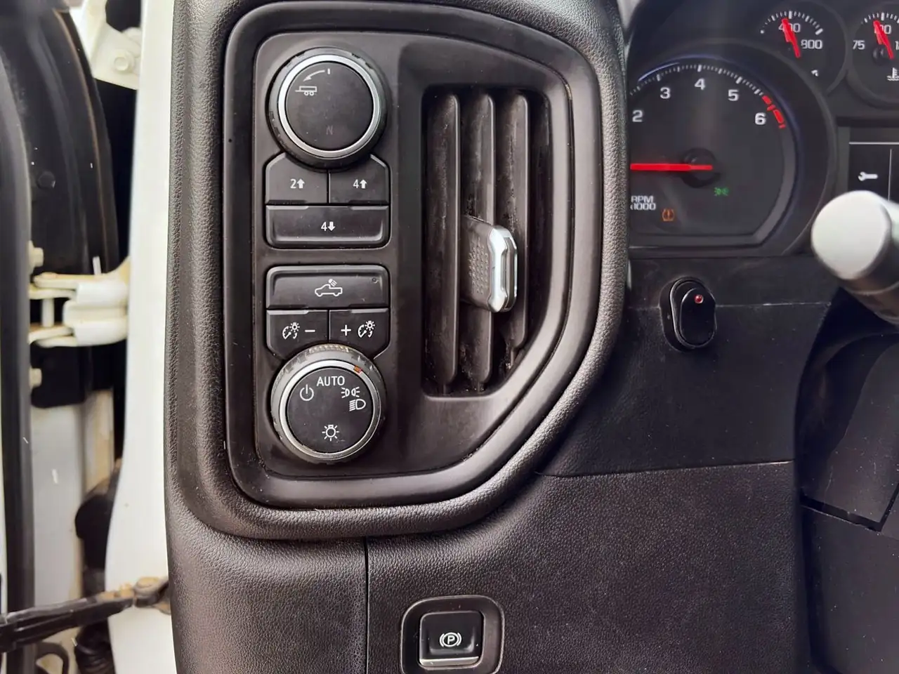 Chevrolet Silverado 2500 снимка Chevrolet Silverado 2500