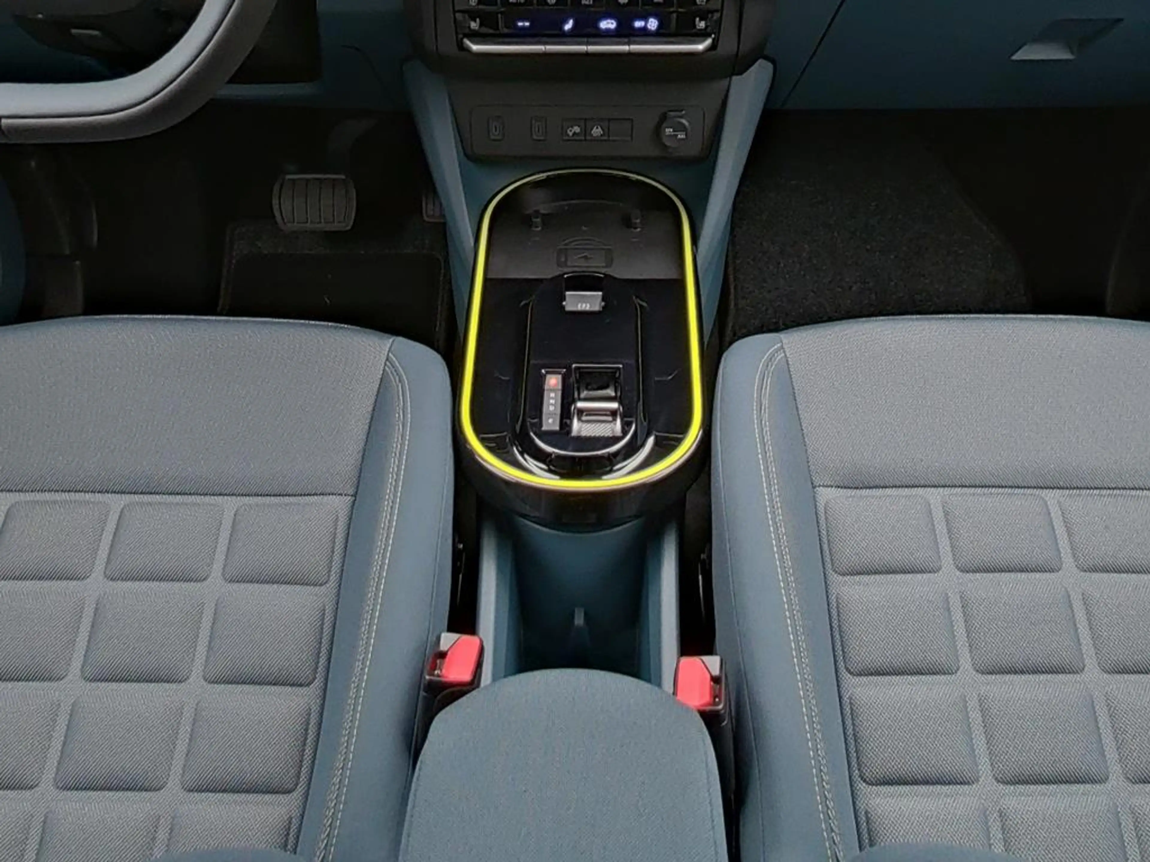Fiat Grande Panda Elektro La Prima + Winter Paket — photo 12