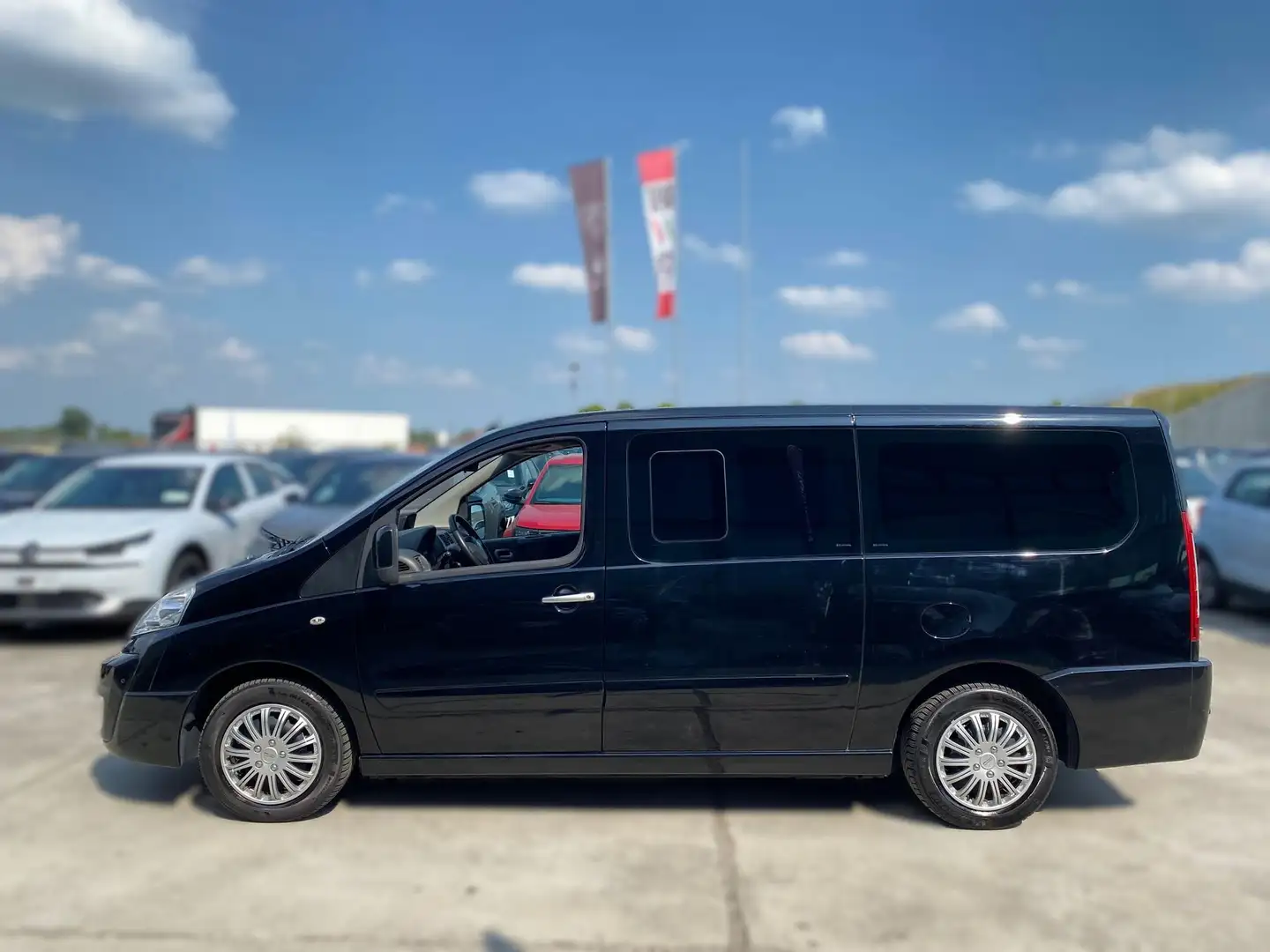 Citroen Jumpy Jumpy 2.0 HDi/160 FAP aut. PL Multispace Exclusive Zwart - 2