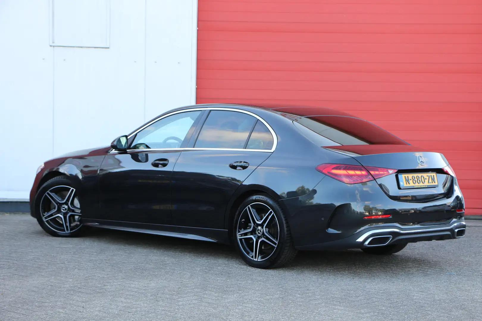 Mercedes-Benz C 300 AMG Line 258pk MHEV 9G-tronic Grijs - 2