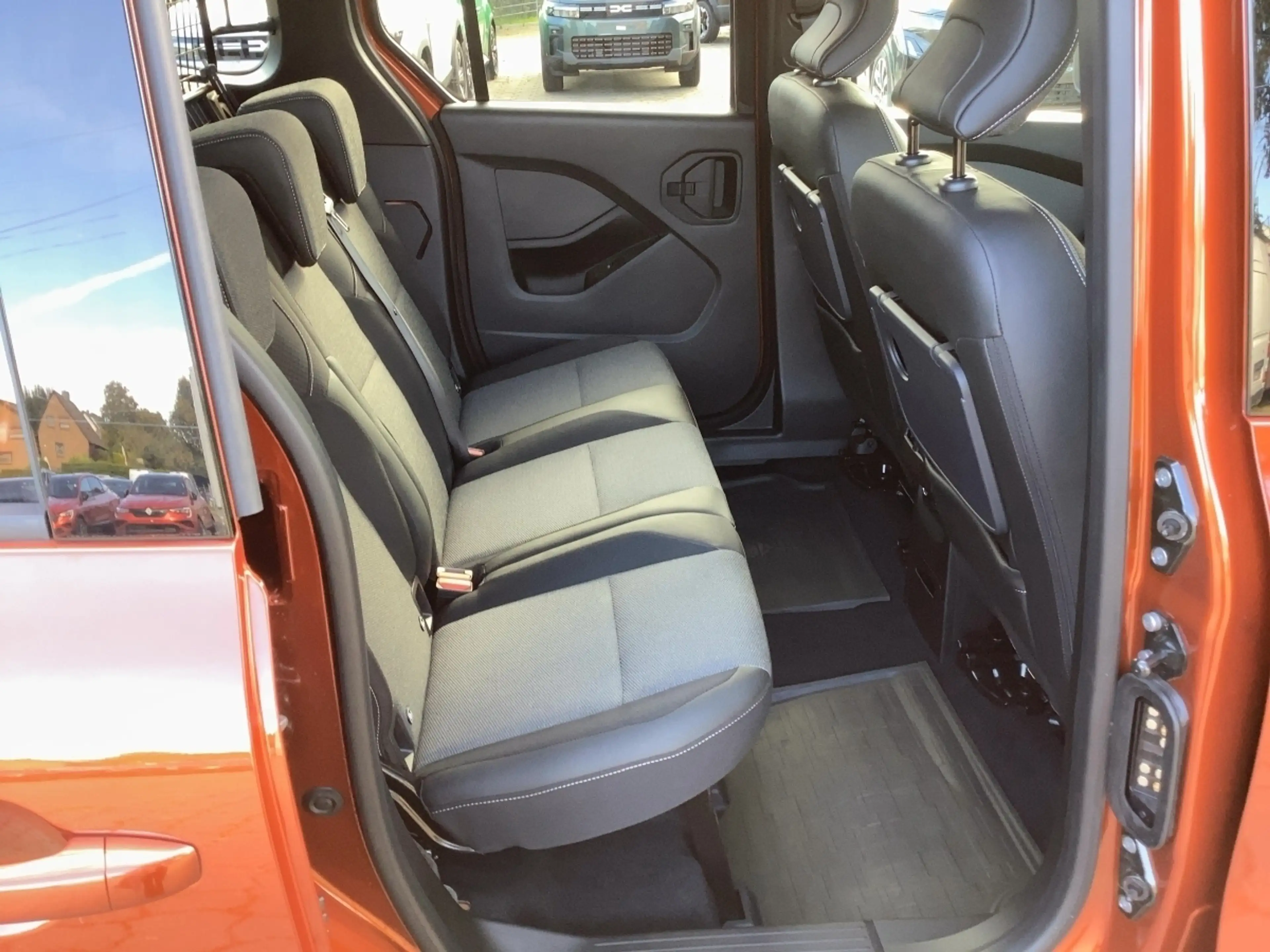 Renault Kangoo III 1.3 TCe130 Techno — photo 12