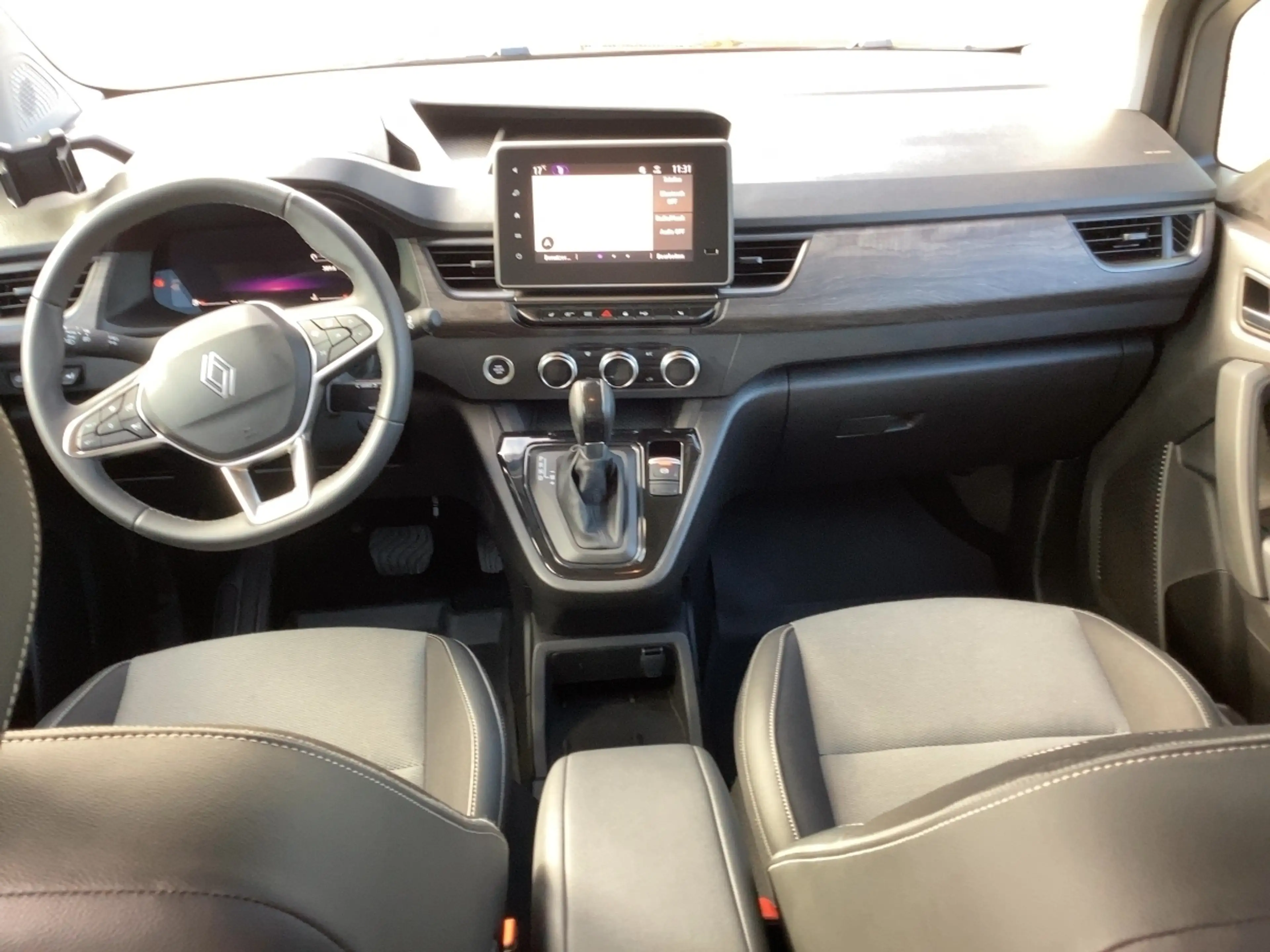 Renault Kangoo III 1.3 TCe130 Techno — photo 8
