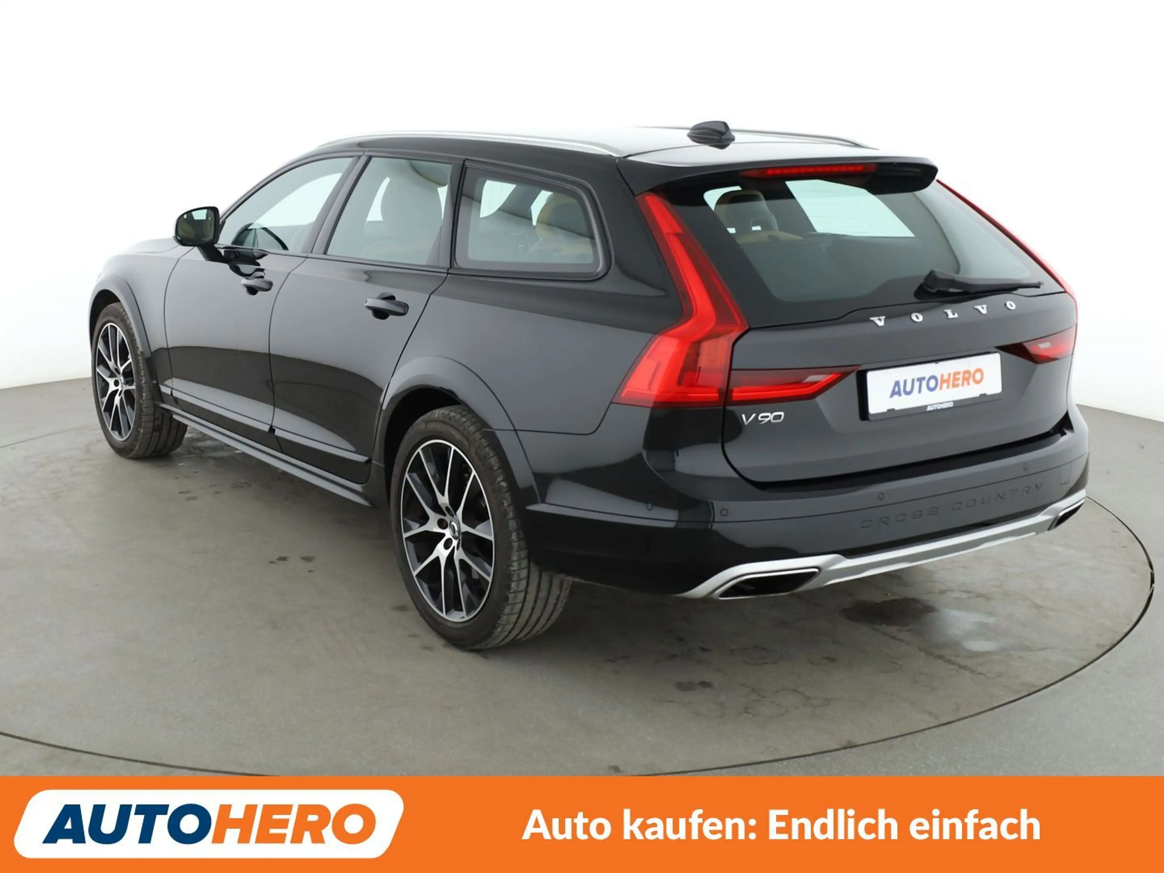 Volvo V90 Cross Country 2.0 T5 Pro AWD Aut.*NAVI*LED*TEMPO*CAM*PDC*SHZ* — photo 4