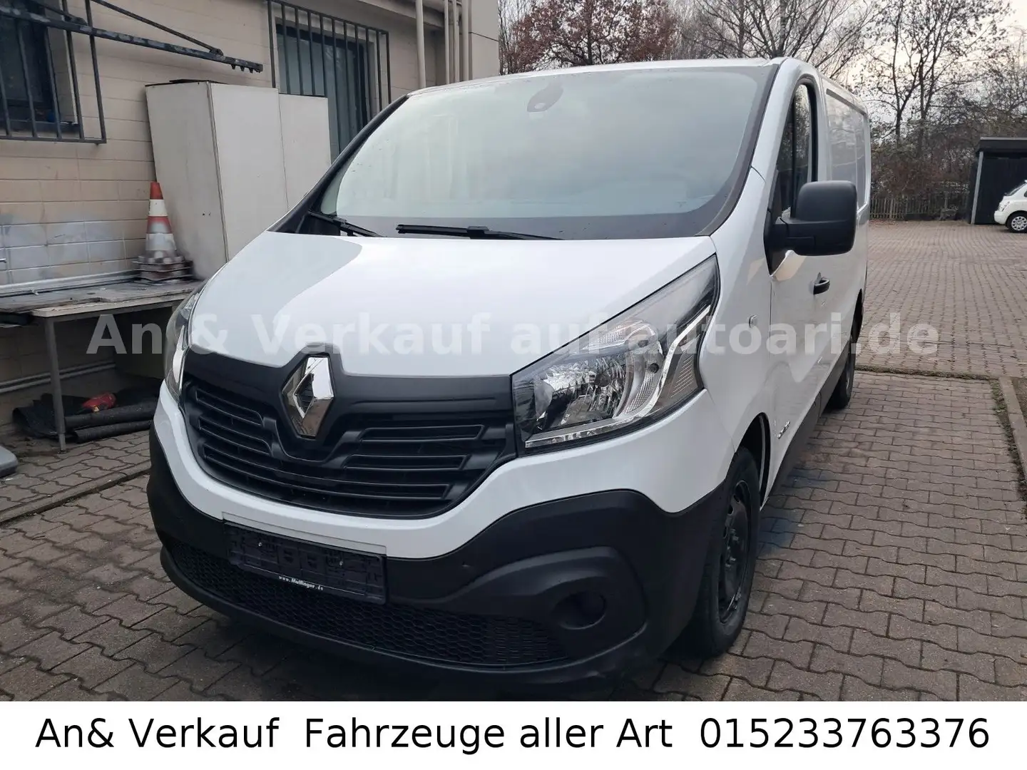 Renault Trafic Kasten L1H1 2,7t Komfort Tüv bis 01.2027 Weiß - 1
