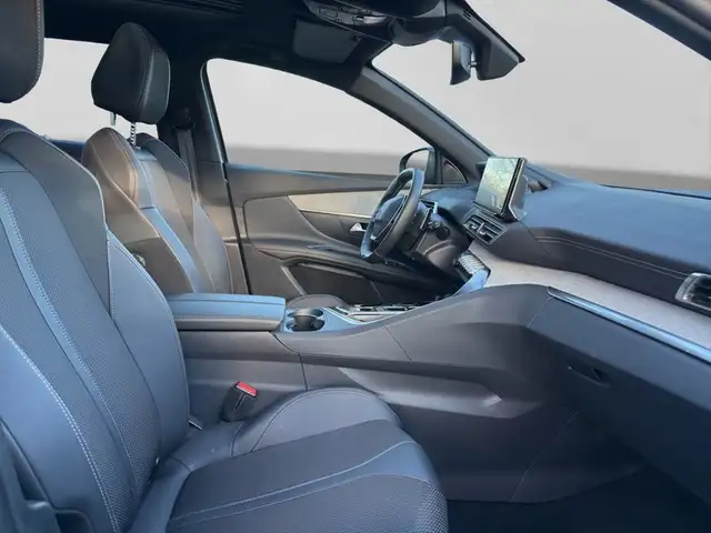 Peugeot 3008 view 9