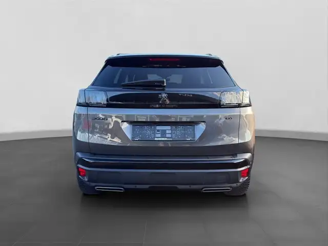 Peugeot 3008 view 4