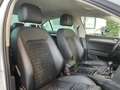 Volkswagen Passat Highline 2,0 TDI 4Motion Weiß - thumbnail 26