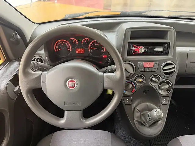 Fiat Panda view 12