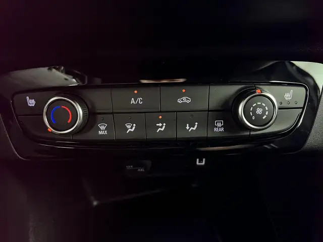 Opel Corsa view 12
