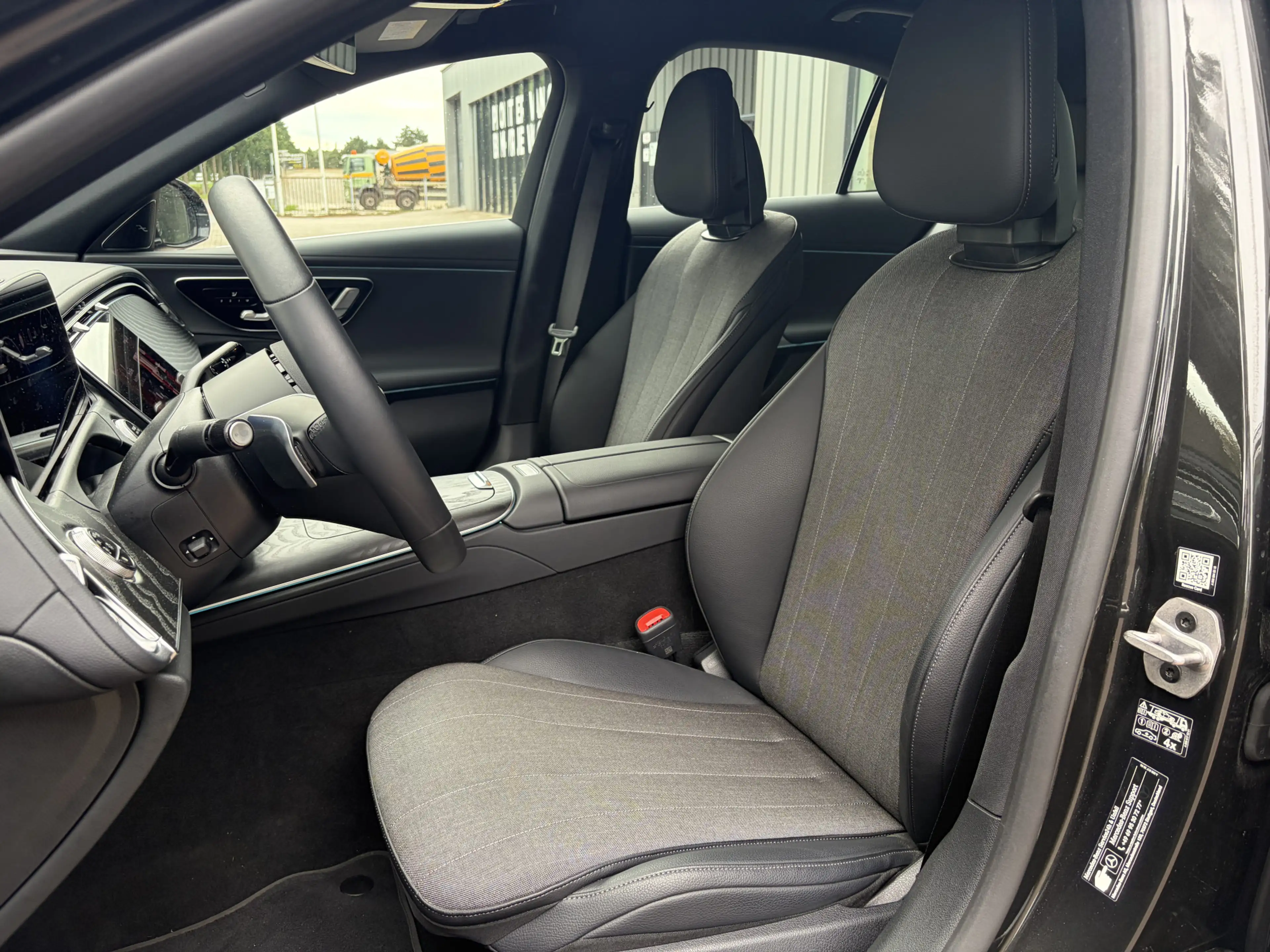 Mercedes-Benz E 300 e Luxury Line Luchtvering, Rijassistentiepakket, T — photo 11