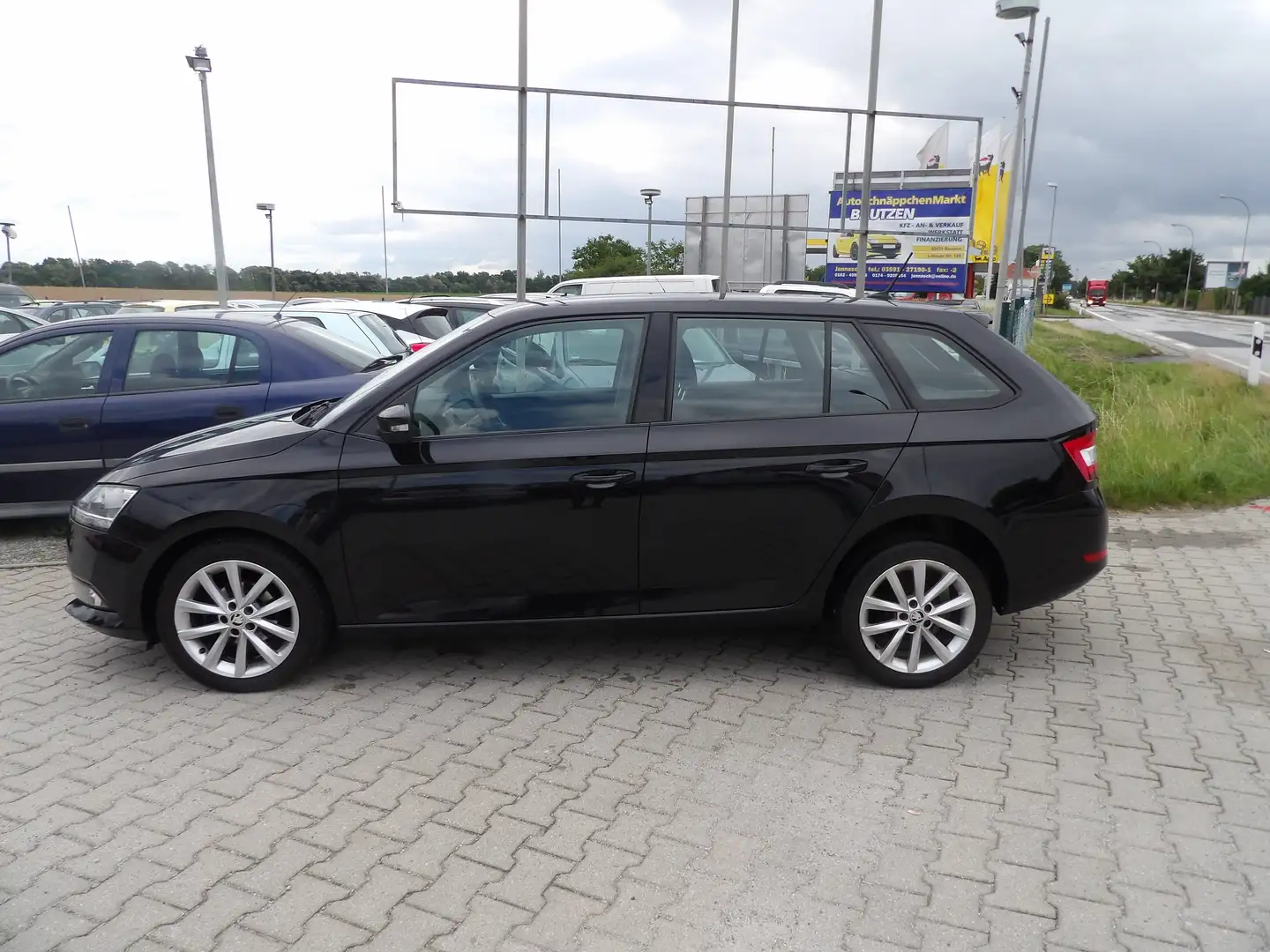 Skoda Fabia Cool Plus, Kombi, Klima, HU-AU NEU Zwart - 2