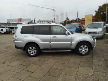 Bild 5 Mitsubishi Pajero Diesel 5-Türer 3.2 D Automatik Intense