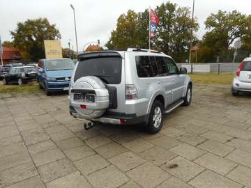 Bild 6 Mitsubishi Pajero Diesel 5-Türer 3.2 D Automatik Intense