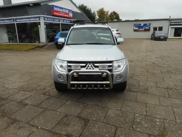 Mitsubishi Pajero Pajero Diesel  5-Türer 3.2 D Automatik Intense