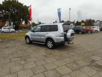 Bild 7 Mitsubishi Pajero Diesel 5-Türer 3.2 D Automatik Intense