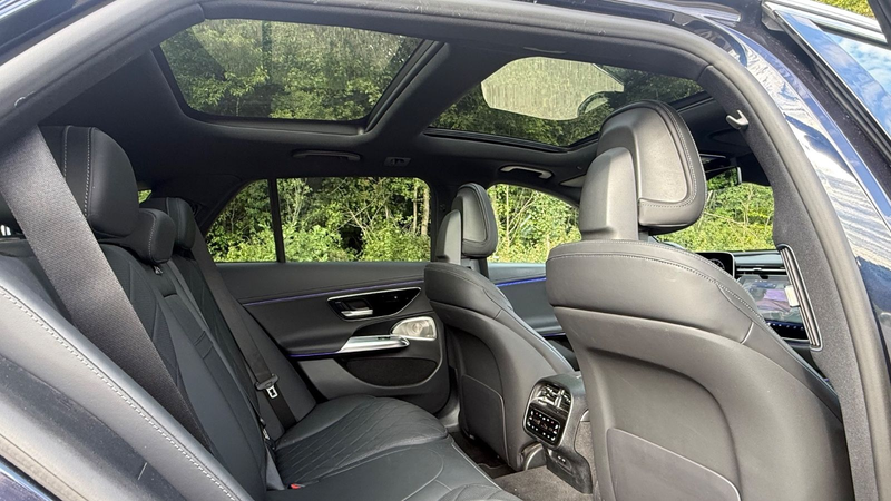 Mercedes-Benz E 450 E T-Modell 4Matic AMG Line Premium Plus — photo 10