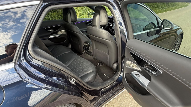 Mercedes-Benz E 450 E T-Modell 4Matic AMG Line Premium Plus — photo 7