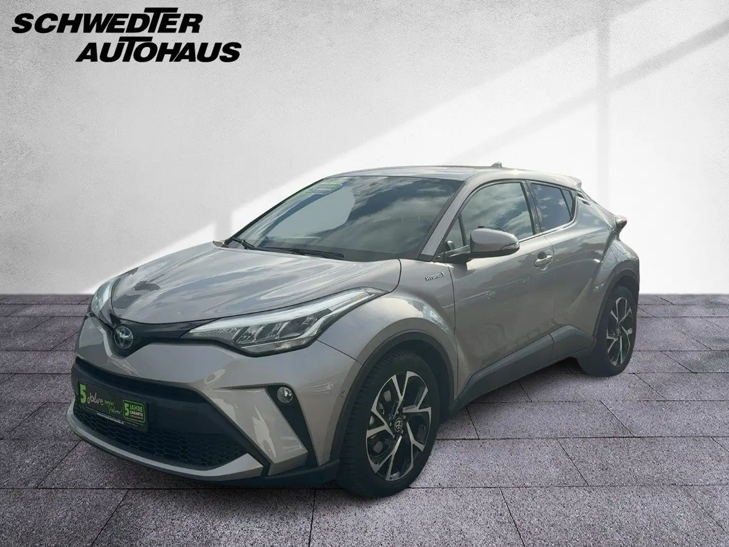 Toyota C-HR 2.0 Team D ACC+LED+Navi+SHZ+2xKlima+Kam.+LM Argintiu - 2