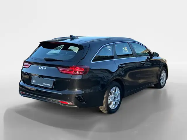 Kia Ceed view 5