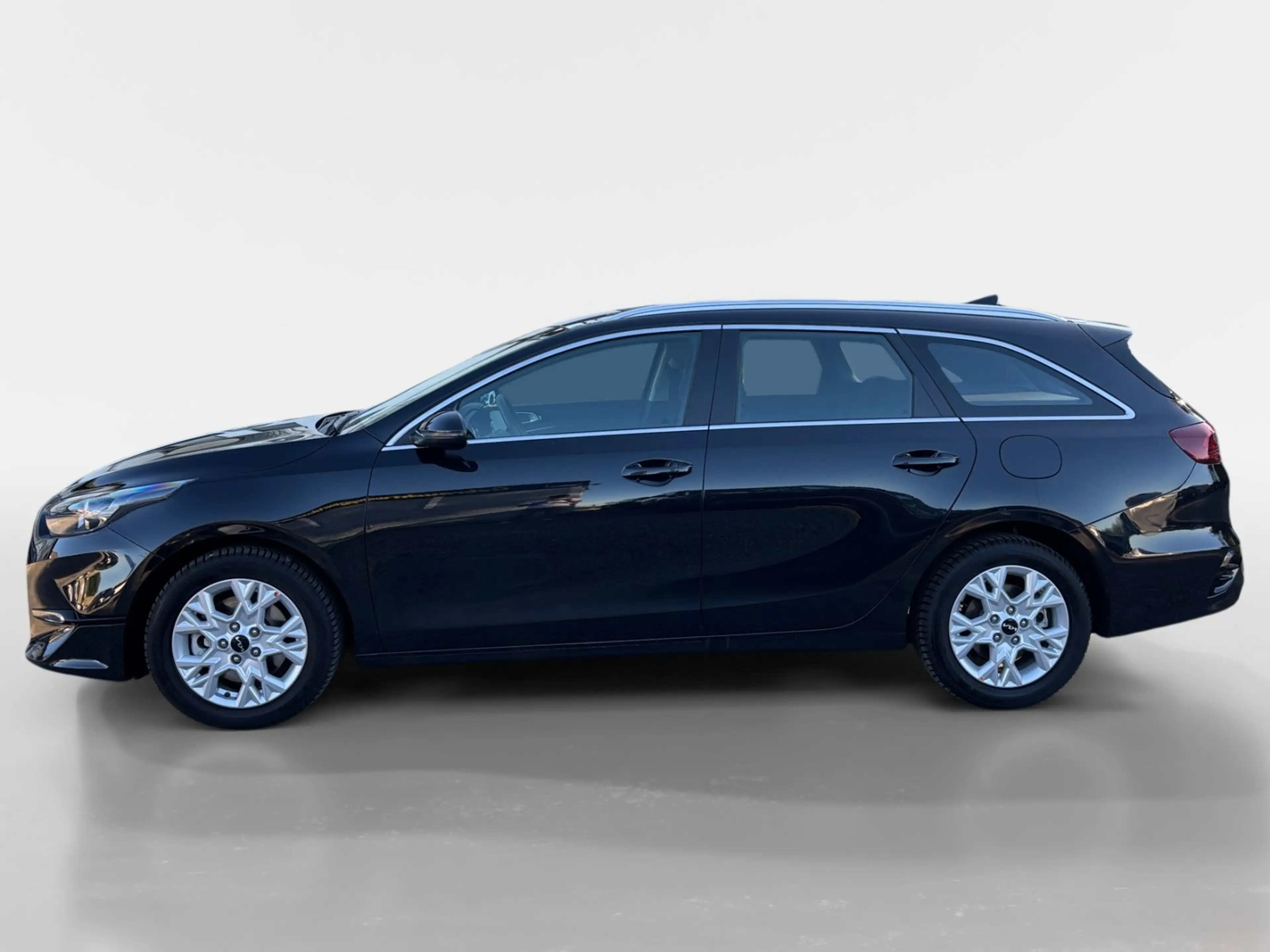 Kia Ceed SW / cee'd SW CEED SW 1.5T Ultimate DCT+Navi+Kamera+PDCV+H — photo 3