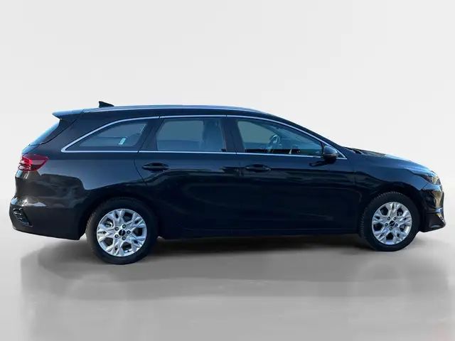 Kia Ceed view 6