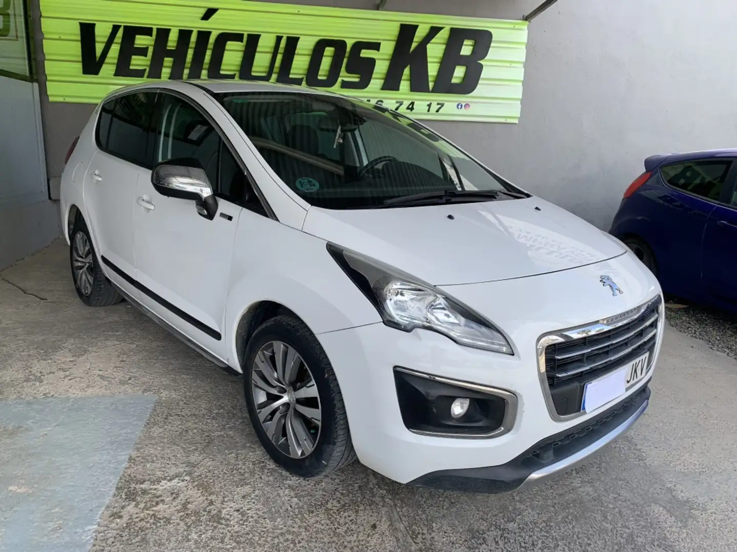 Peugeot 3008 1.2 PureTech S&S Access 130 Blanco - 1